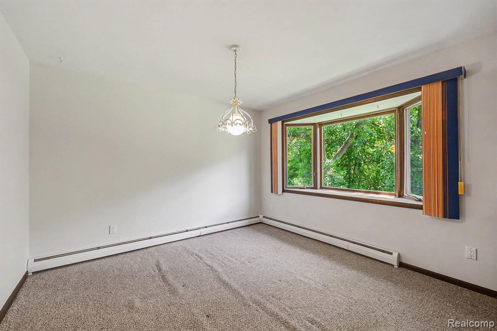 1457 West Avon Road Rochester Hills, MI 48309 - Photo 6 of 42