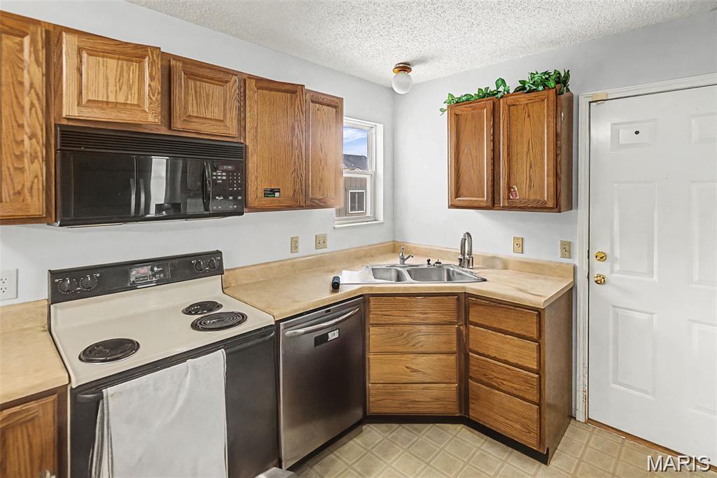 1350 Terrace Green Lane O'Fallon, IL 62269 - Photo 15 of 33