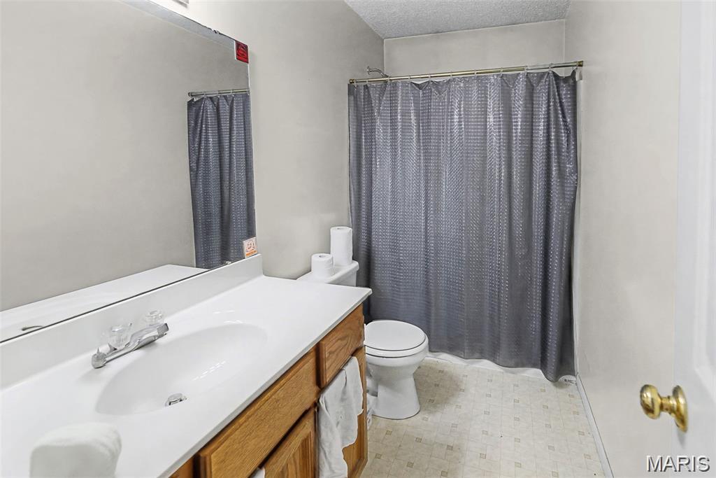 1350 Terrace Green Lane O'Fallon, IL 62269 - Photo 24 of 33