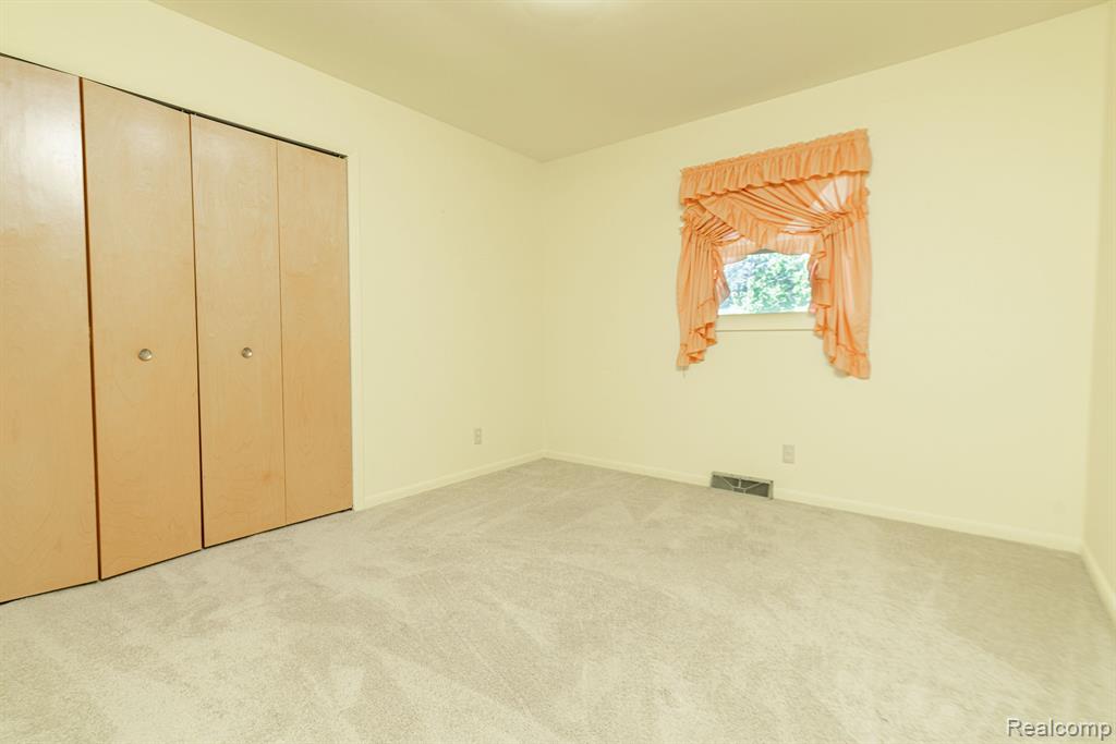 4750 North Nicholson Road Fowlerville, MI 48836 - Photo 14 of 31