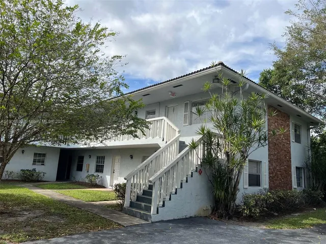$1,825 | 4140 Woodside Drive, Unit 207, Coral Springs, FL 33065