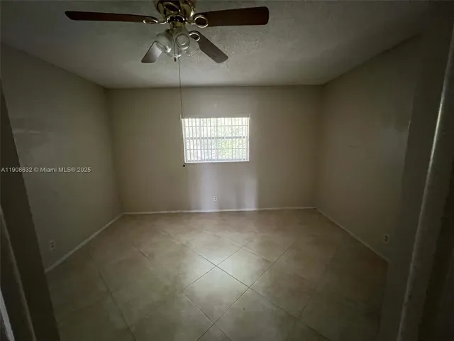 $1,825 | 4140 Woodside Drive, Unit 207, Coral Springs, FL 33065
