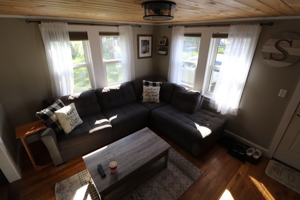 12 Fearing Hill Road Wareham, MA 02571 - Photo 8 of 22 a living room with furniture and a window