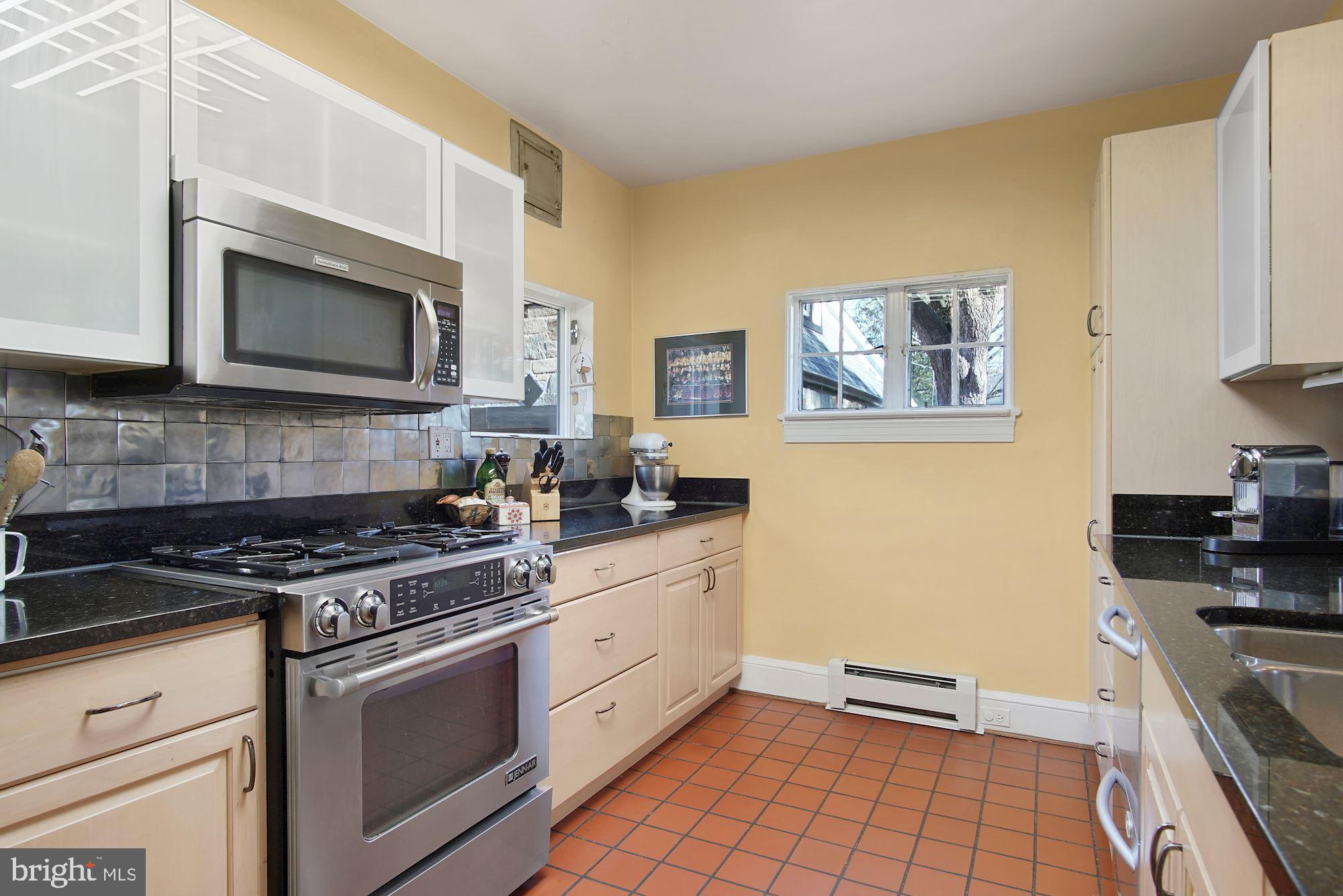 7801 Custer Road Bethesda, MD 20814 - Photo 20 of 40