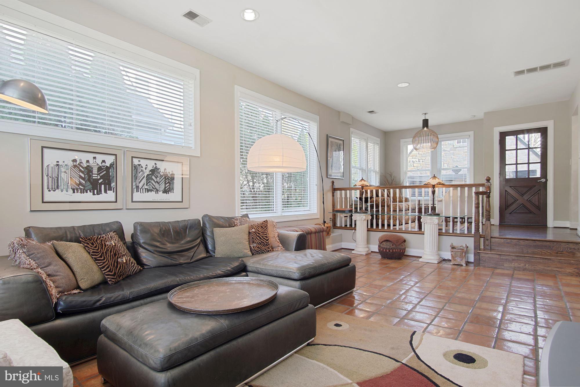 7801 Custer Road Bethesda, MD 20814 - Photo 5 of 40