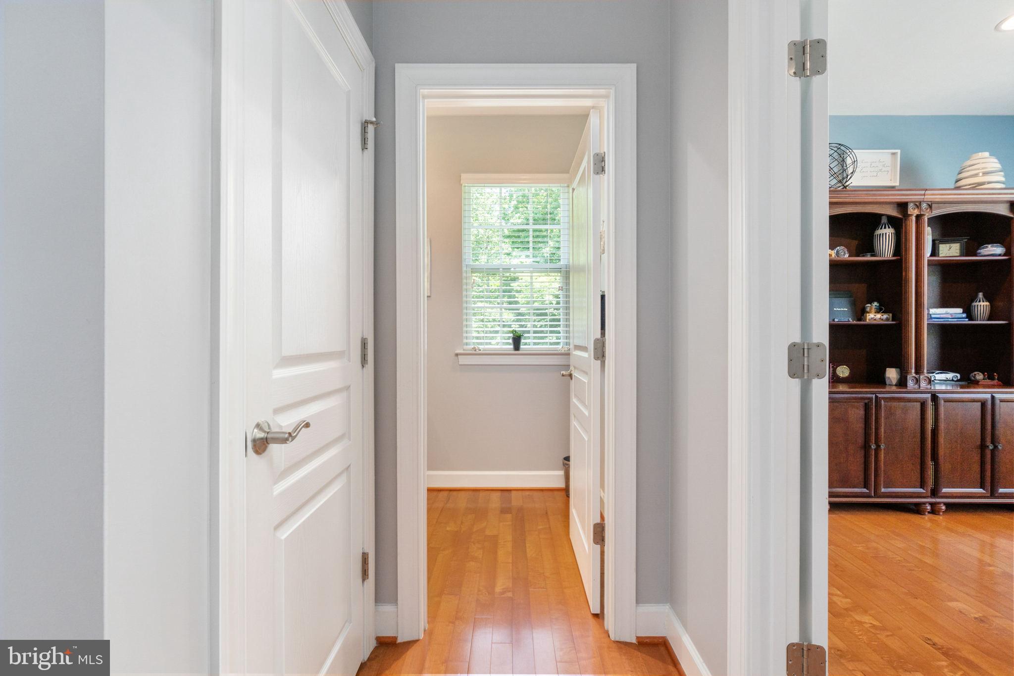 16301 Sandy Ridge Court Woodbridge, VA 22191 - Photo 20 of 94 Gallery Image 20