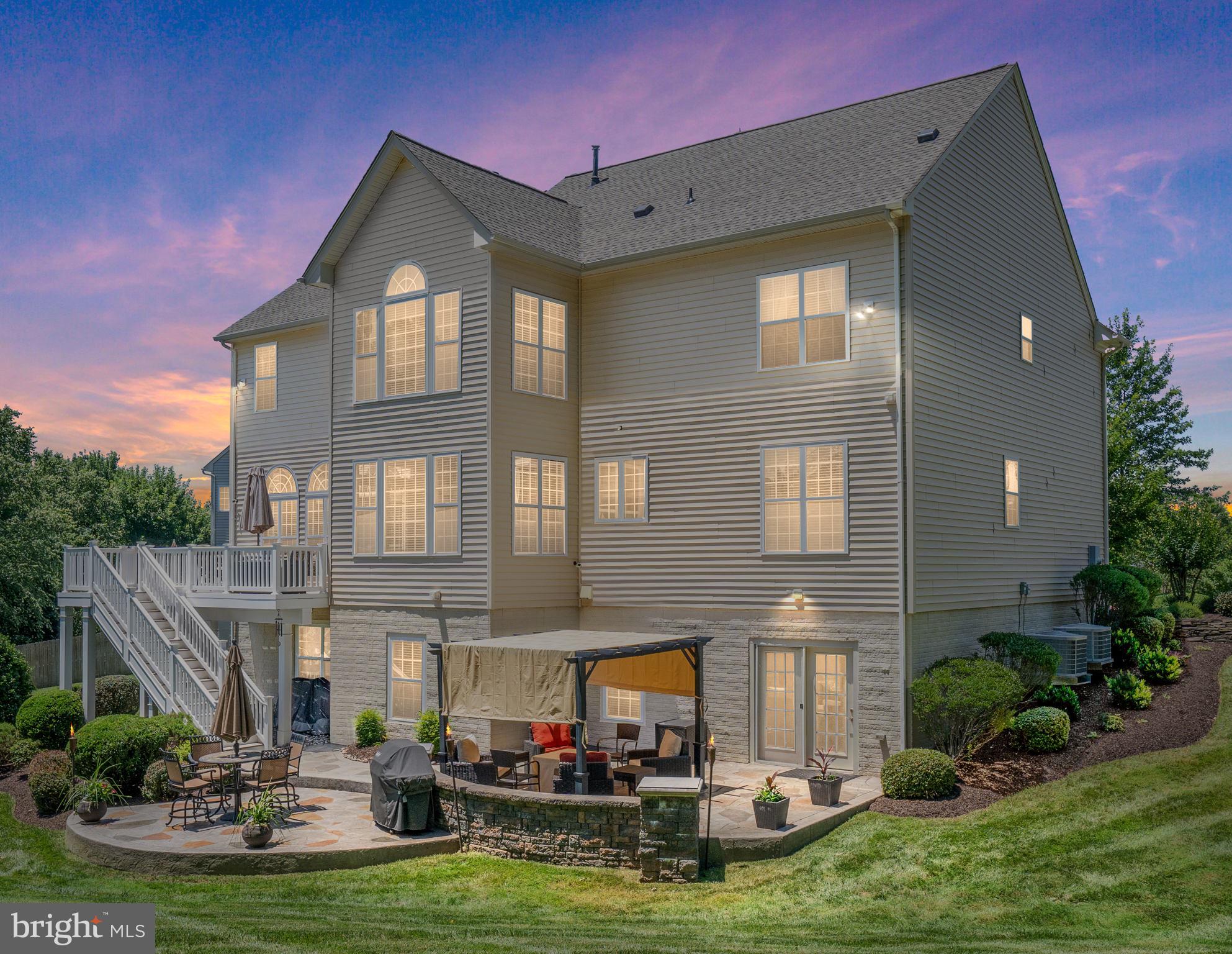 16301 Sandy Ridge Court Woodbridge, VA 22191 - Photo 3 of 94 Gallery Image 3