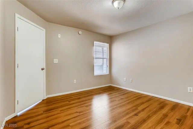 $1,600 | 555 East Silverado Ranch Boulevard, Unit 2012, Las Vegas, NV 89183