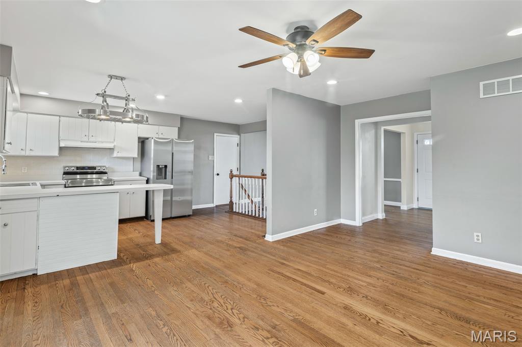 105 Timka Drive Ballwin, MO 63011 - Photo 3 of 28