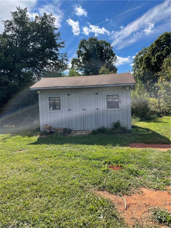 455 Haden Grove Church Road Linwood, NC 27299 - Photo 8 of 13 Gallery Image 8