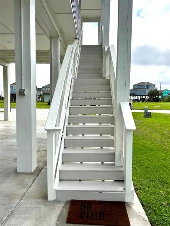 a view of entryway