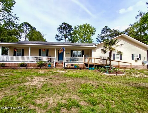 $310,000 | 11 Fayetteville Road, Elizabethtown, NC 28337