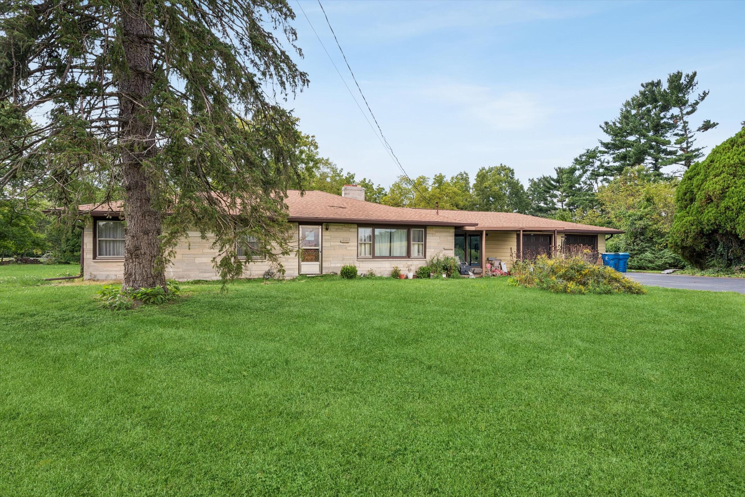 180 South Mineral Springs Road Porter, IN 46304 - Photo 1 of 22 2400x1602