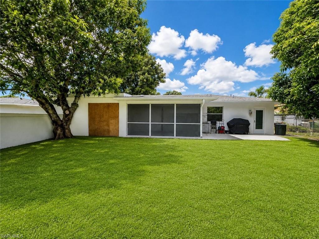 2124 41st Terrace Southwest Naples, FL 34116 - Photo 12 of 22 Gallery Image 12