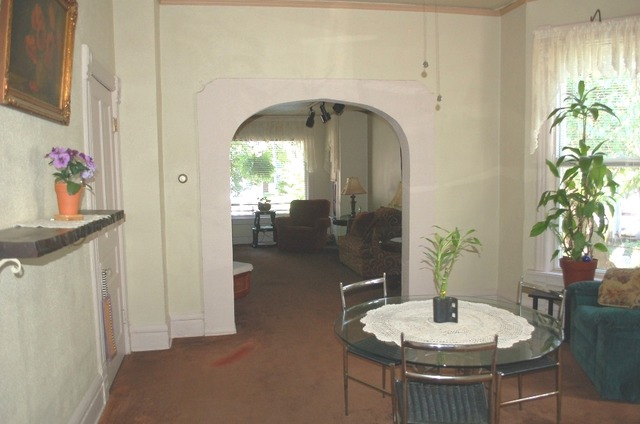 3414 North Seminary Avenue Chicago, IL 60657 - Photo 5 of 14 a living room with furniture and a potted plant