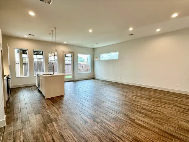 $2,300 | 4402 Bora Bora Lane, Houston, TX 77045