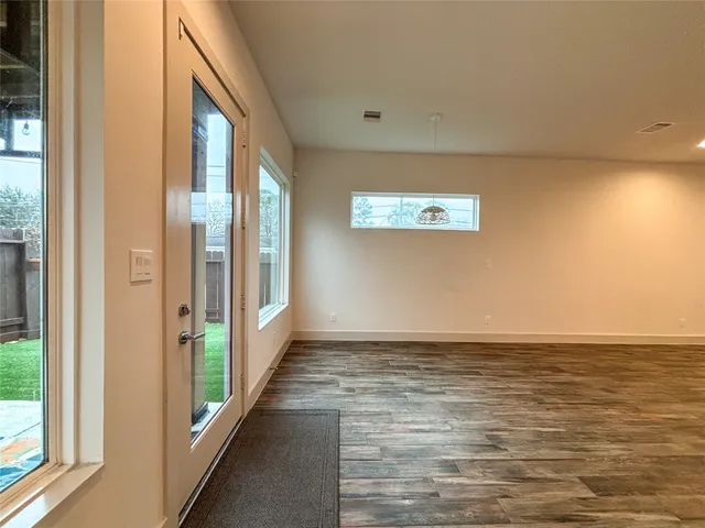 $2,300 | 4402 Bora Bora Lane, Houston, TX 77045