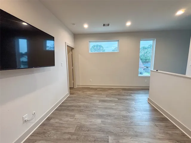 $2,300 | 4402 Bora Bora Lane, Houston, TX 77045