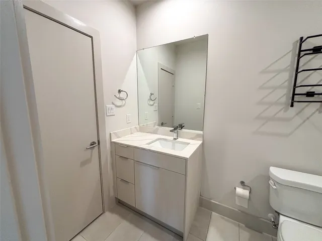 $2,300 | 4402 Bora Bora Lane, Houston, TX 77045