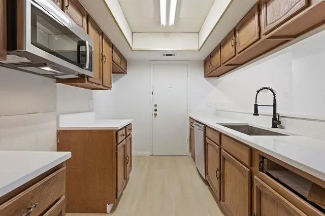 $265,000 | 2853 Capella Circle, Garland, TX 75044