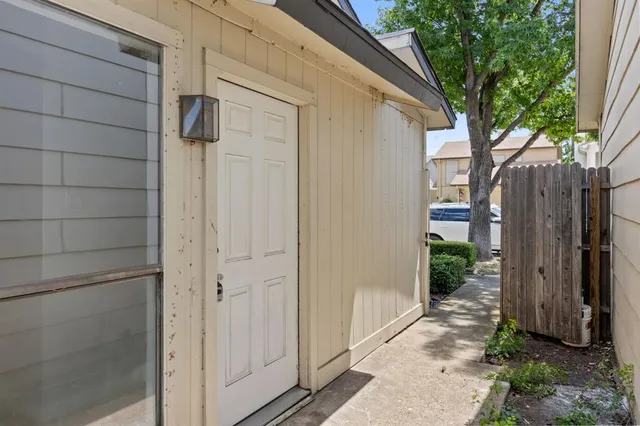 $265,000 | 2853 Capella Circle, Garland, TX 75044