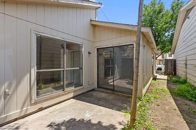 $265,000 | 2853 Capella Circle, Garland, TX 75044