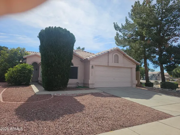 $2,100 | 5045 West Topeka Drive, Glendale, AZ 85308