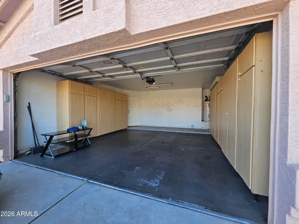 $2,100 | 5045 West Topeka Drive, Glendale, AZ 85308