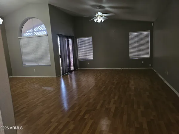 $2,100 | 5045 West Topeka Drive, Glendale, AZ 85308