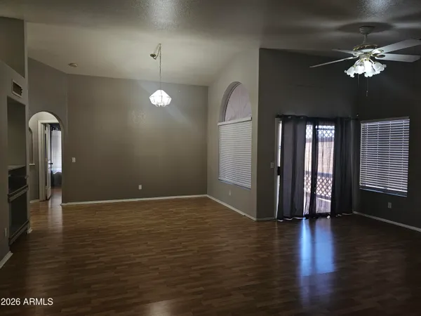$2,100 | 5045 West Topeka Drive, Glendale, AZ 85308