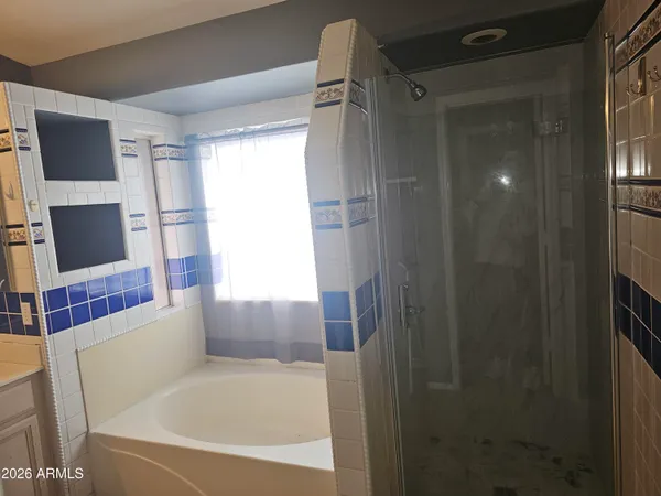 $2,100 | 5045 West Topeka Drive, Glendale, AZ 85308