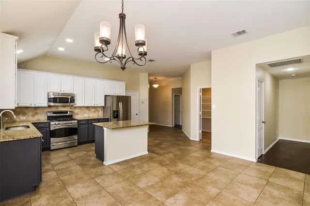 $2,350 | 9409 Caliente Drive, McKinney, TX 75072