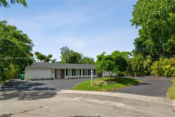 $4,800 | 7770 Southwest 106th Terrace, Unit 7770, Pinecrest, FL 33156
