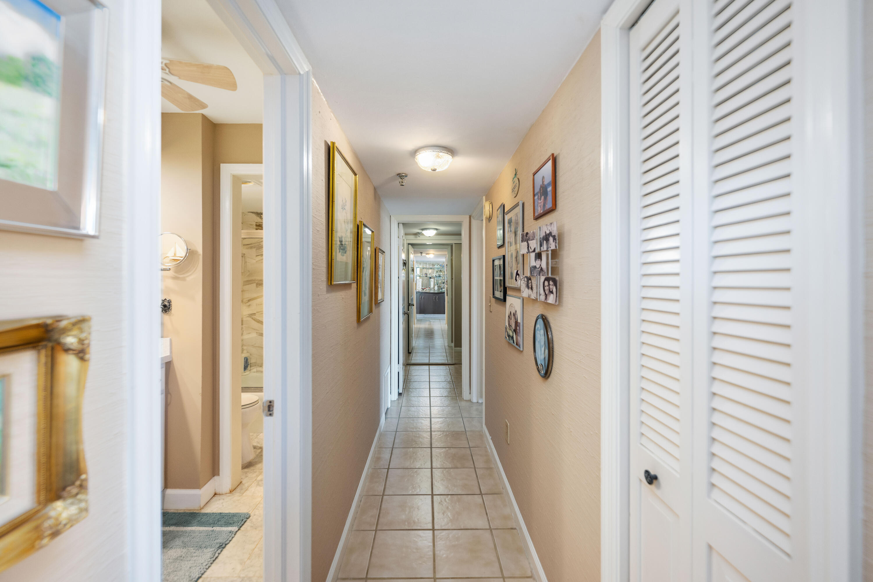 899 Jeffery Street, Unit 811 Boca Raton, FL 33487 - Photo 18 of 45 DSC_4124