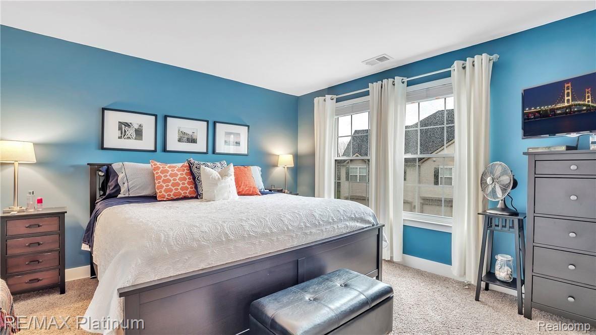4097 Hampton Ridge Boulevard Howell, MI 48843 - Photo 20 of 30 4097-HAMPTON-RIDGE-HOWELL-Mi-windowstill-21.jpg