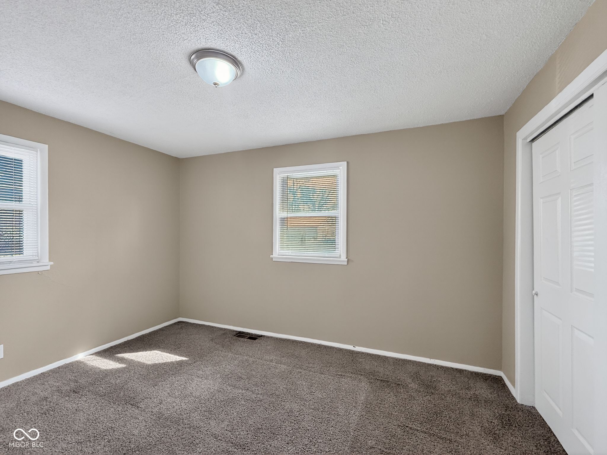 2916 South Roena Street Indianapolis, IN 46241 - Photo 17 of 31