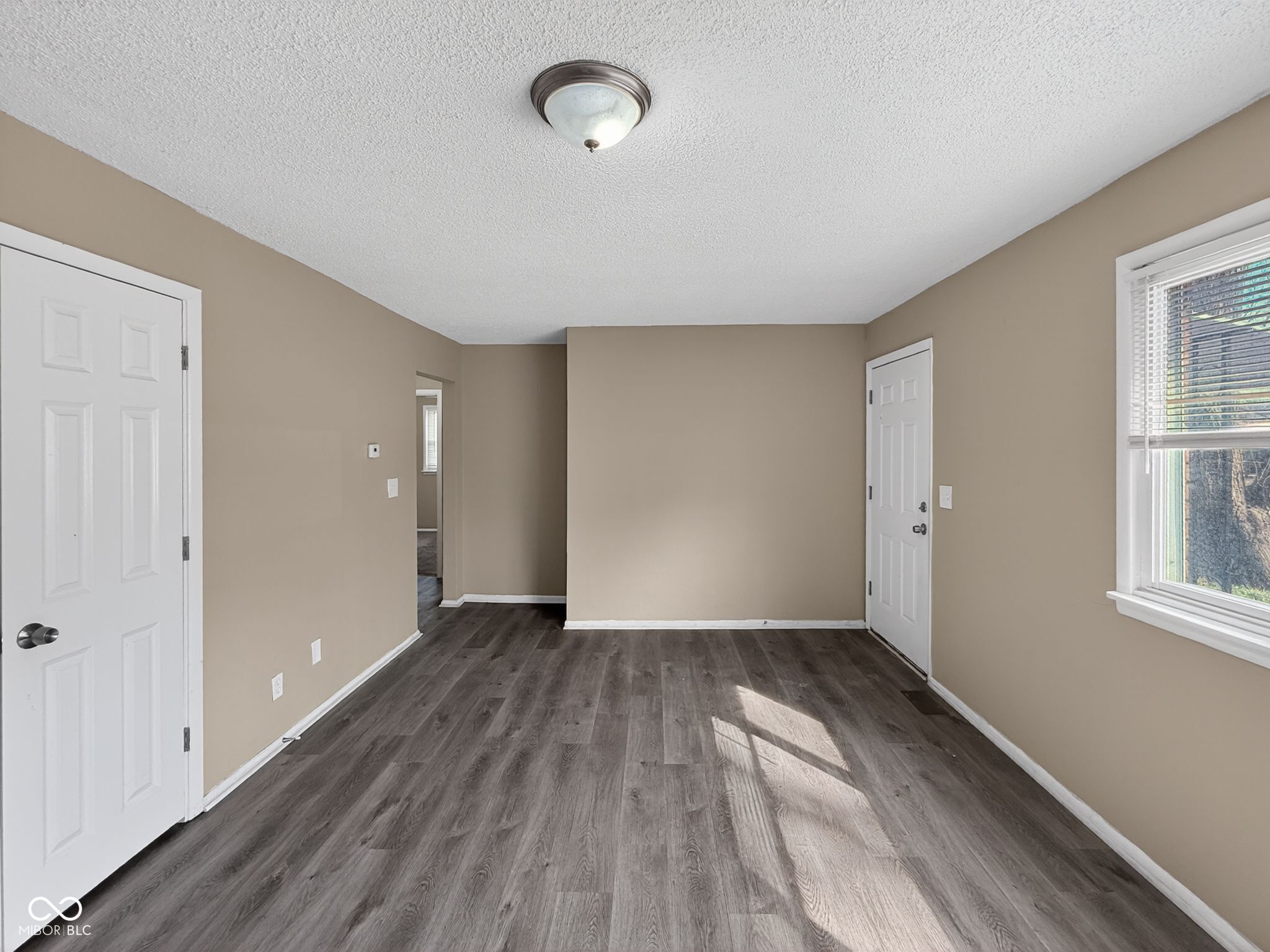 2916 South Roena Street Indianapolis, IN 46241 - Photo 6 of 31