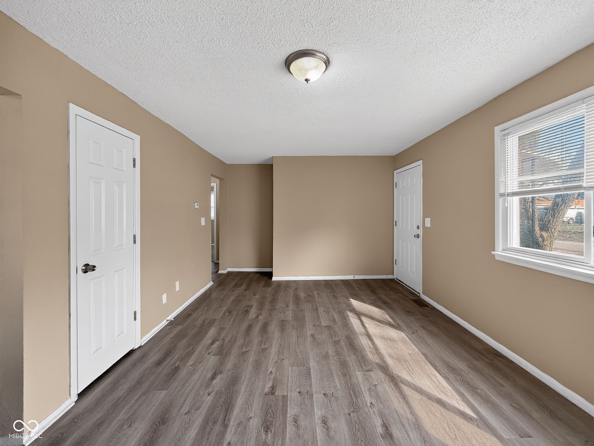 2916 South Roena Street Indianapolis, IN 46241 - Photo 7 of 31