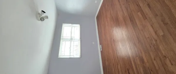 $2,200 | 43 West Ann Street, Unit 3, Lombard, IL 60148