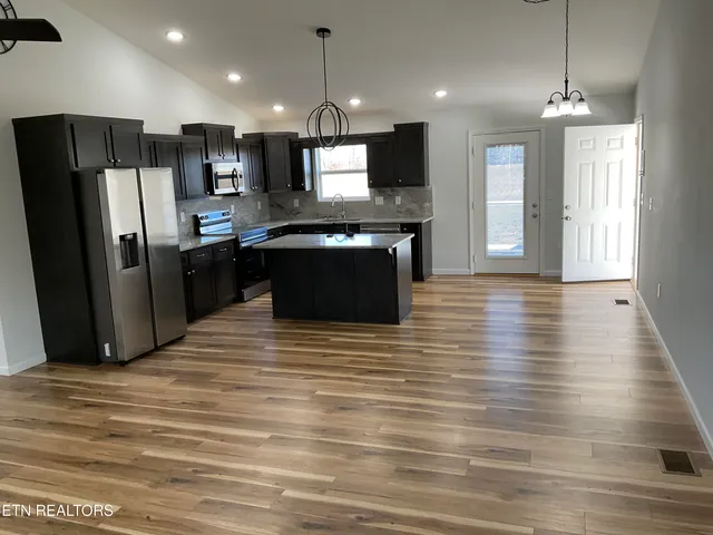 $395,000 | 3669 Martha Washington Road, Clarkrange, TN 38553