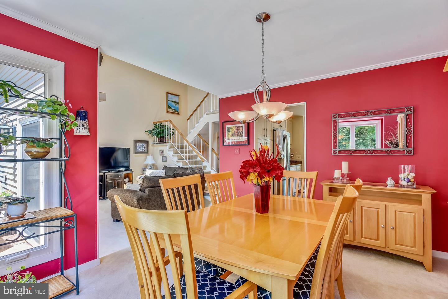 11627 Chapel Cross Way Reston, VA 20194 - Photo 13 of 38 Dining room