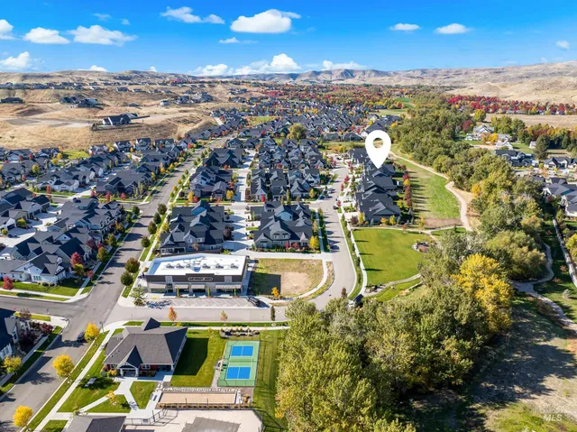 $1,090,000 | 3272 West Miners Farm Drive, Boise, ID 83714