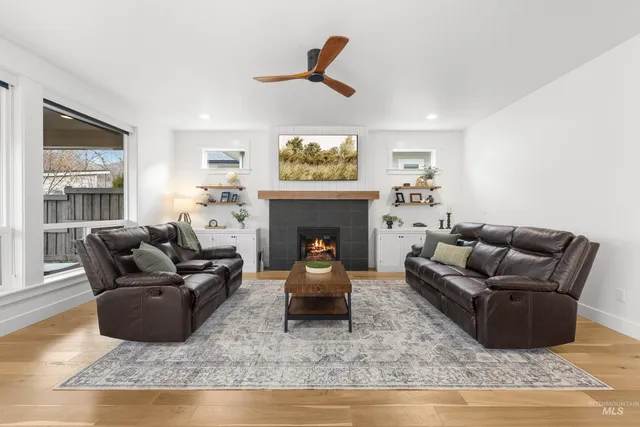 $1,090,000 | 3272 West Miners Farm Drive, Boise, ID 83714