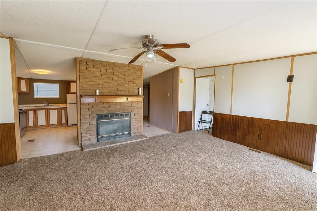 398 Avenue D Point, TX 75472 - Photo 2 of 11