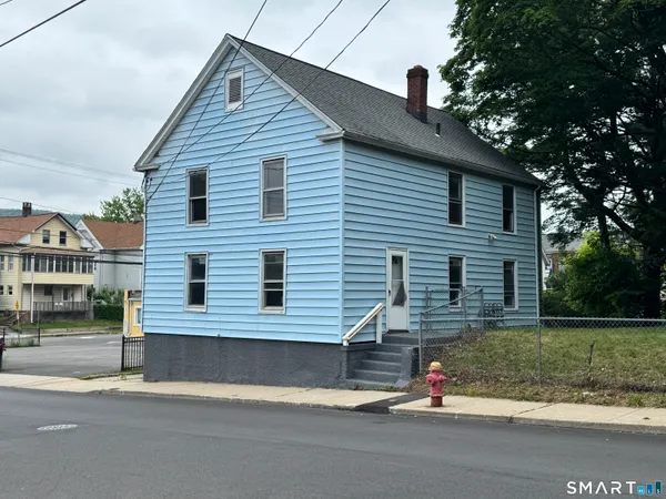 $1,250 | 81 Springdale Avenue, Meriden, CT 06451