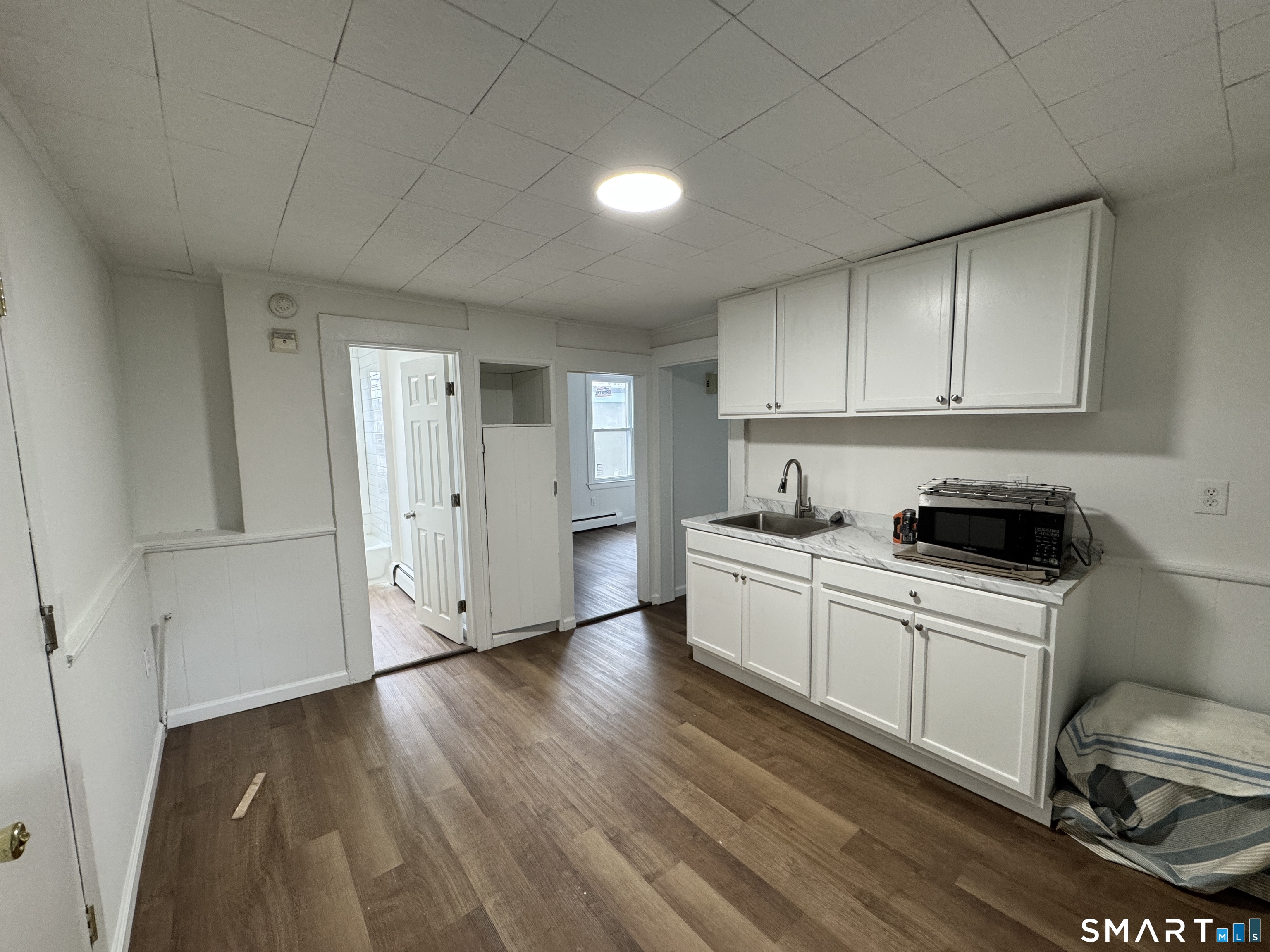 81 Springdale Avenue Meriden, CT 06451 - Photo 9 of 13