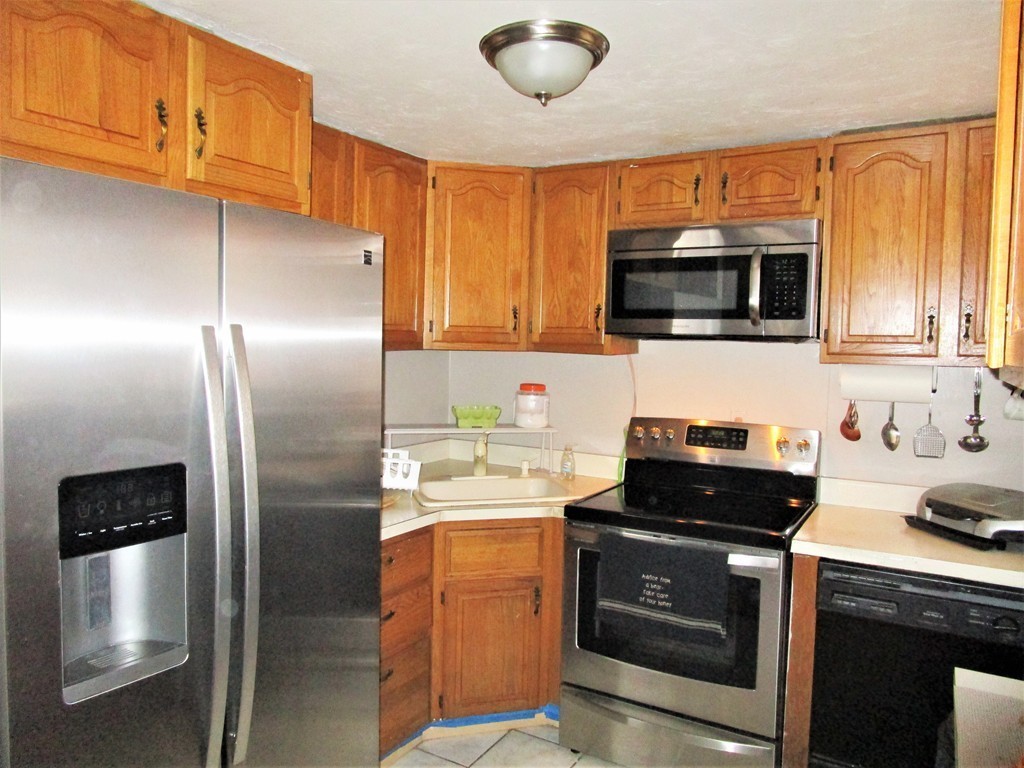 31 Bay Road Sharon, MA 02067 - Photo 7 of 21 Gallery Image 7