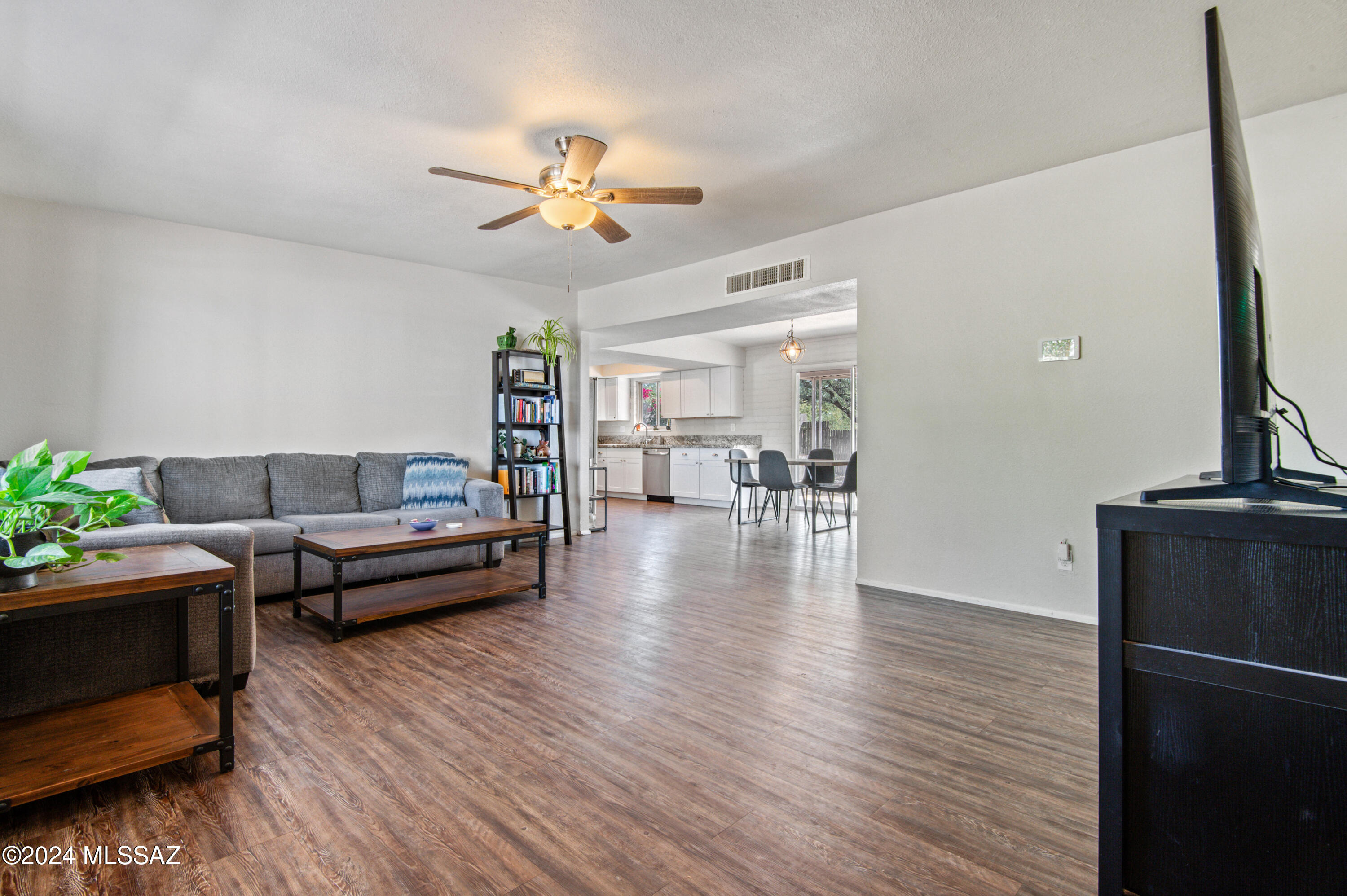 9570 East Stella Road Tucson, AZ 85730 - Photo 3 of 39