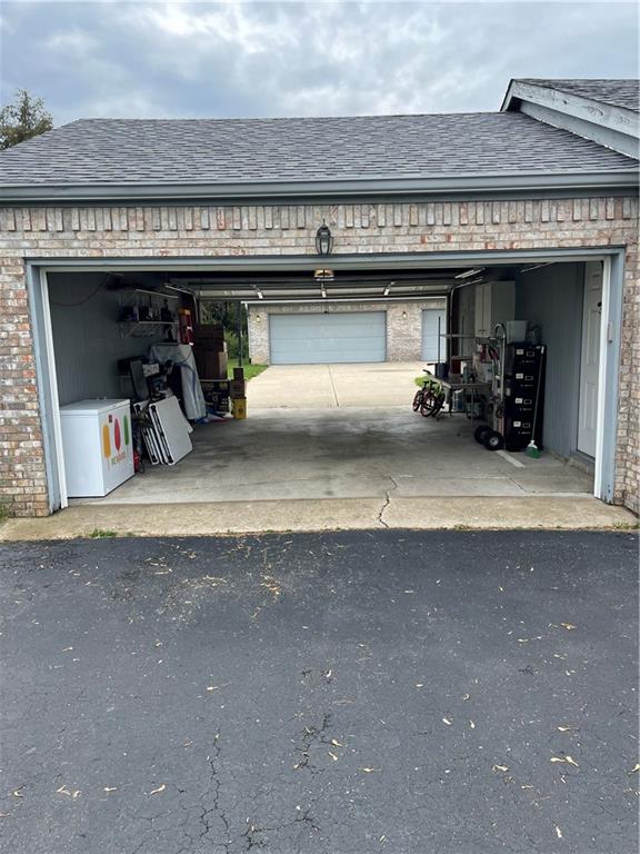 6110 South Franklin Road Indianapolis, IN 46259 - Photo 3 of 29 Gallery Image 3