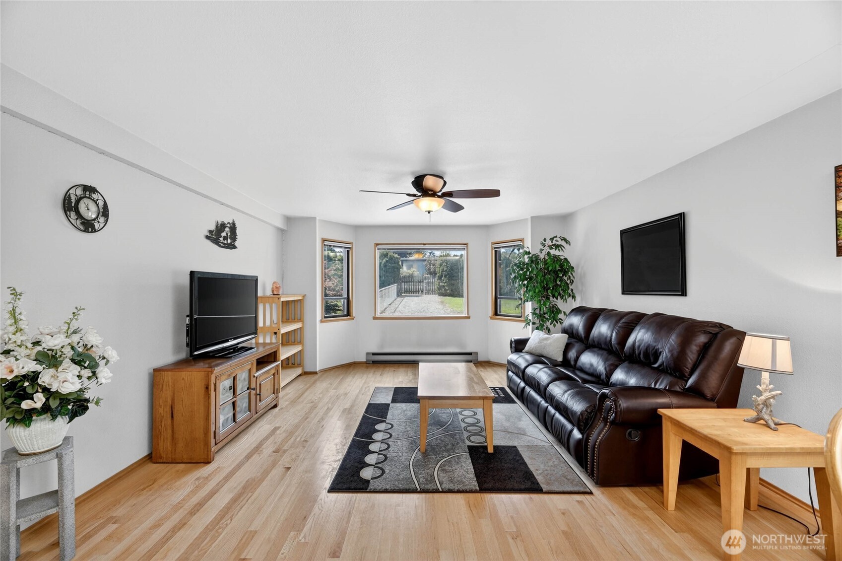 17830 116th Avenue Southeast Renton, WA 98058 - Photo 14 of 28